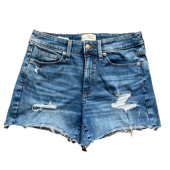 Universal Thread High Rise Midi Jean Shorts Women's 6/28 Blue Frayed Distressed - Picture 1 of 10